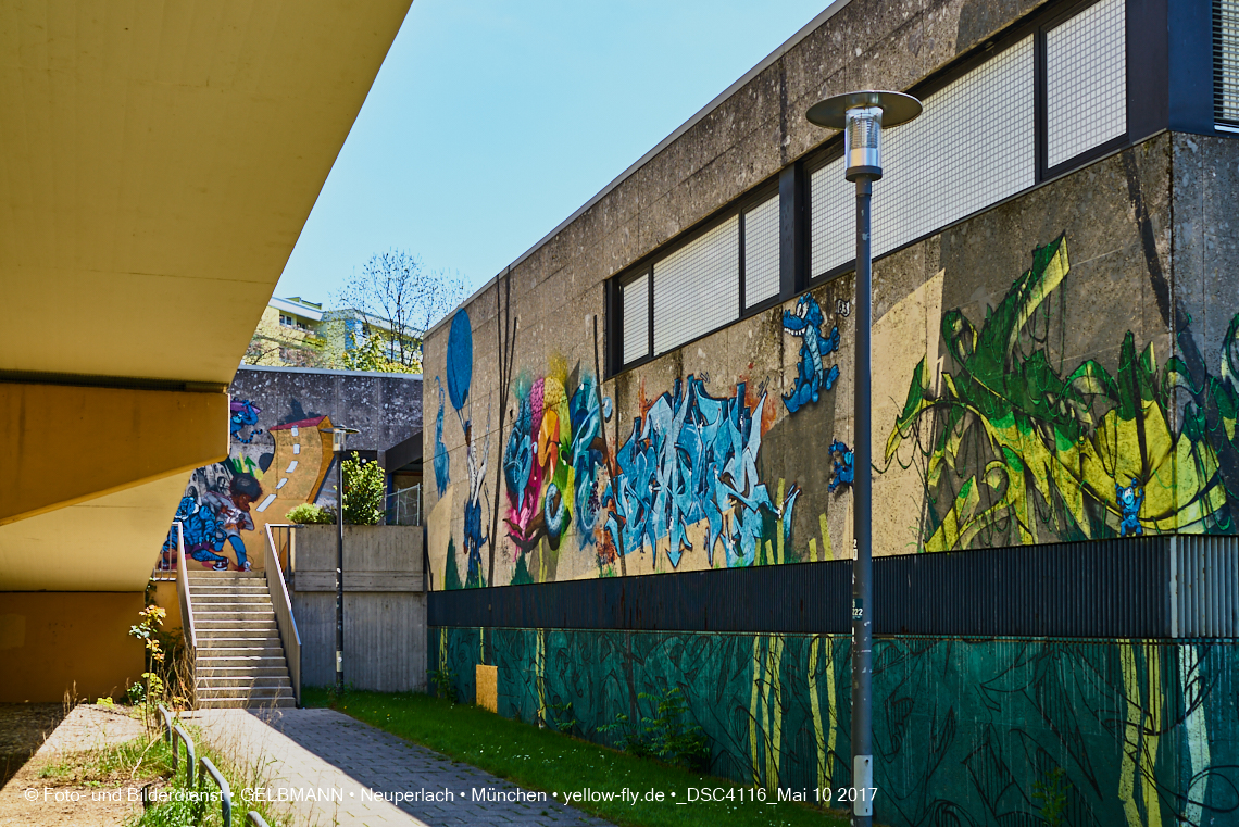 21.03.2017 - Abrissbaustelle Quiddezentrum in Neuperlach